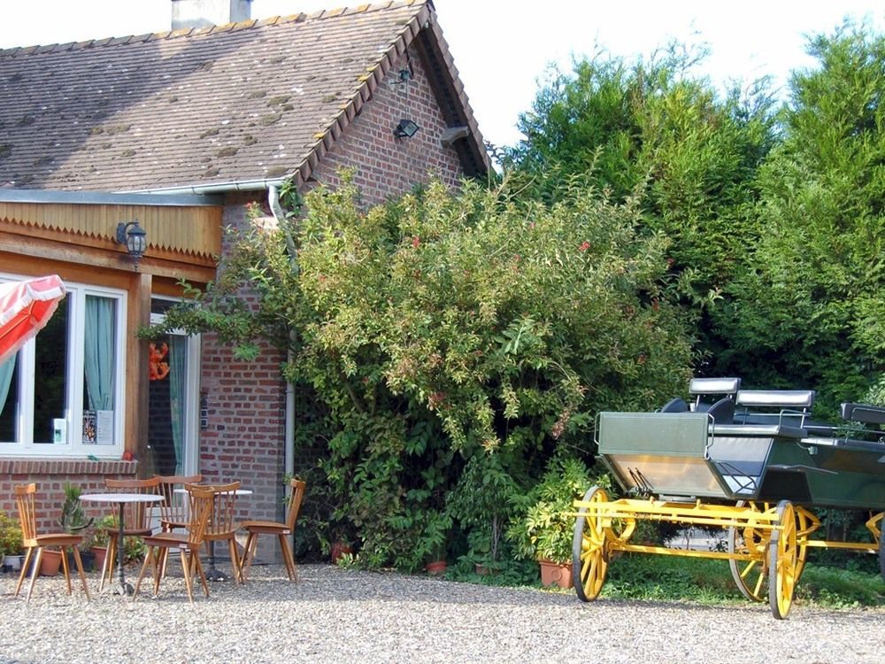 Leval Bed and Breakfast Trefcon Exteriör bild